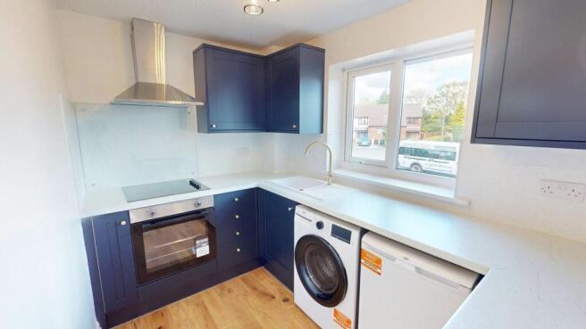 Kitchen / Lounge