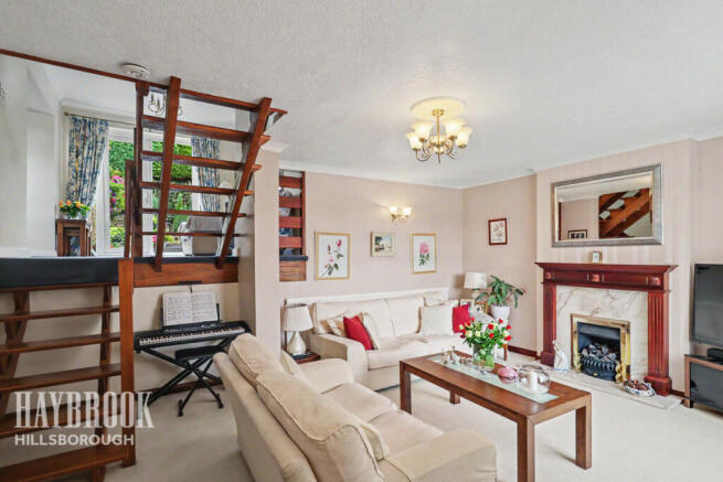 4 bed Detached for sale Image 12