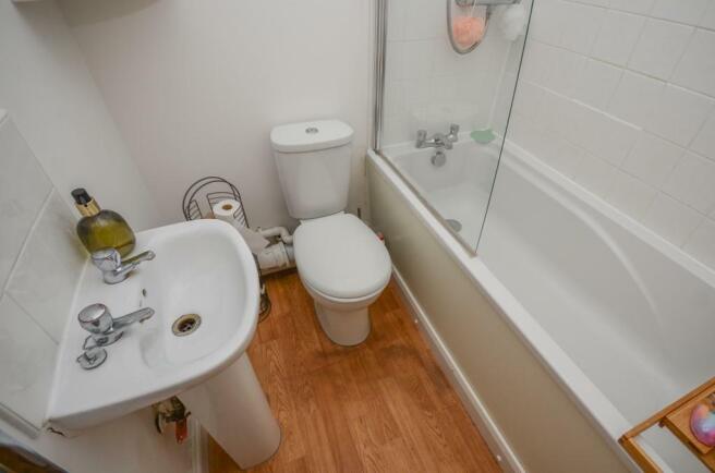 Bathroom.jpg