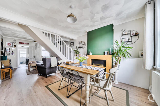 fe4376d5-11a7-4ad...