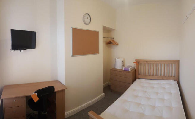 3 bed House to rent Image 5