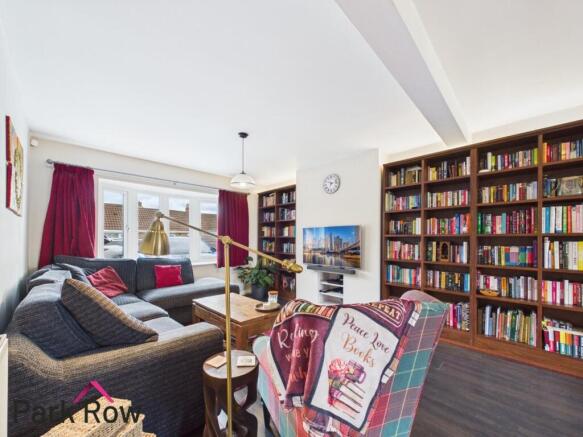 LOUNGE/DINING ROOM