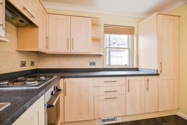 2 bed Maisonette for sale Image 7