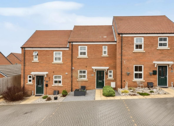 2-bed semi-detached on NN15 Foster Way, Kettering, £210,000
