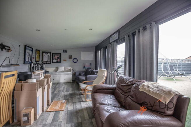 3 bed Detached for sale Image 8