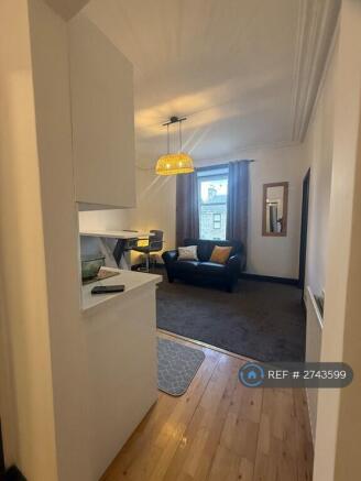 Lounge / Kitchen
