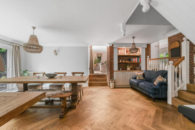 PT-FC(COL)-32East...