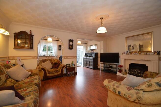 Living Room.JPG