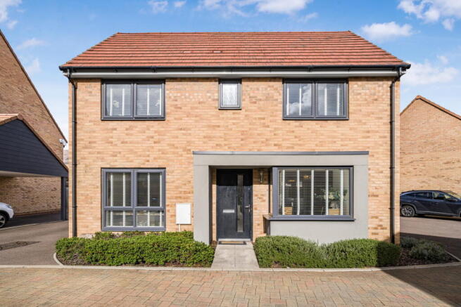 3-bed detached on Plumtree Drive, Gilden Park, Essex, CM17, £475,000