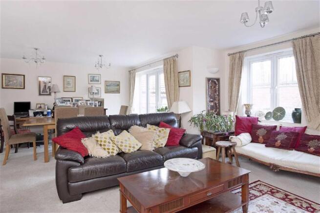 Living/Dining Room