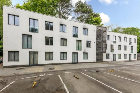 Saxon Court, Godstone Road, WHYTELEAFE, Surrey, CR3