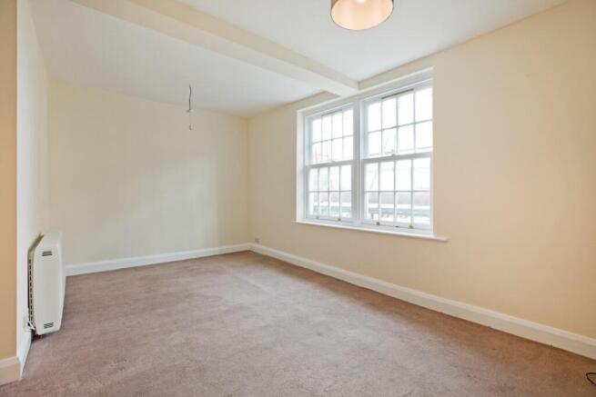 2 bed Flat for sale Image 6