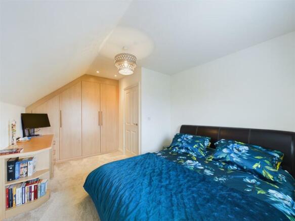 bed 3 2.jpg