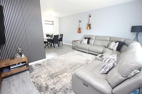 Hillhouse Avenue, Bathgate, EH48