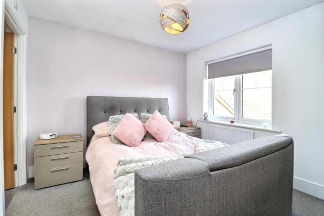 4 bed Detached for sale Image 12