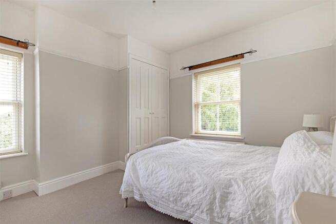 Bedroom 1-1.jpg