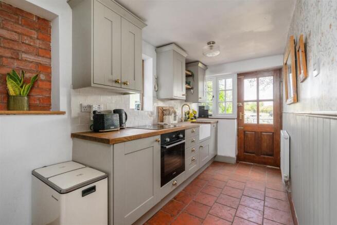 Fitted Kitchen