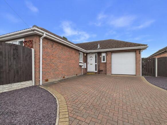 3 bed Detached Bungalow for sale Image 7