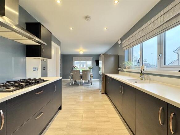 Kitchen / Dining