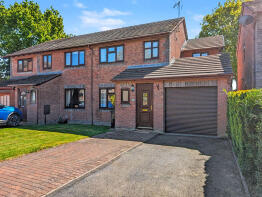 52, Carlton Close, Shrewsbury SY3 5JA