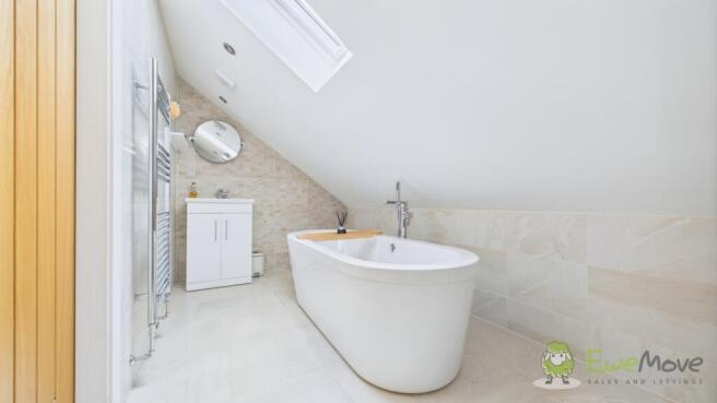 Ensuite To Principal Bedroom