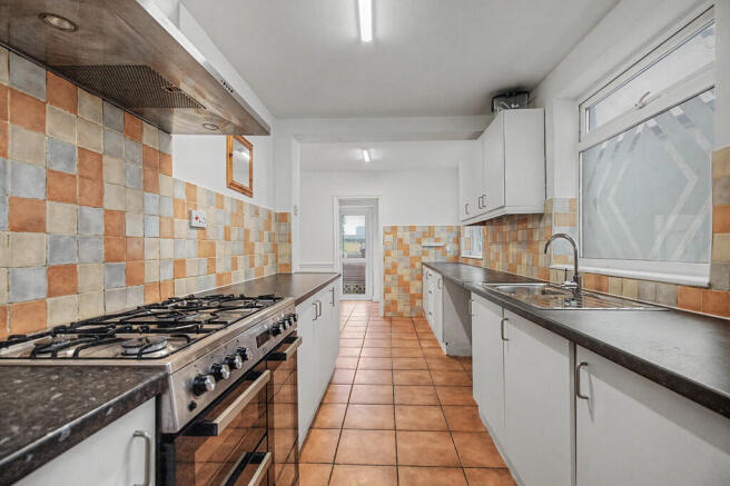 Fern Hill Road, Cowley photo 4