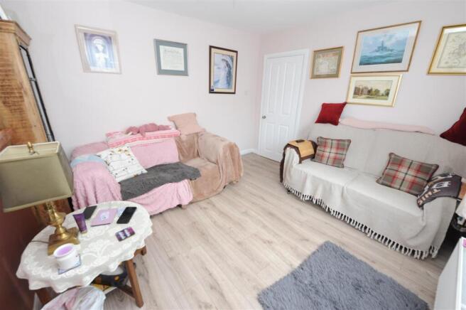 3 bed Town House for sale Image 10