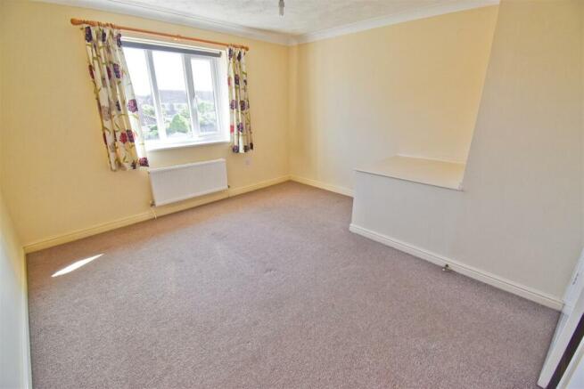 Bedroom 1.jpg
