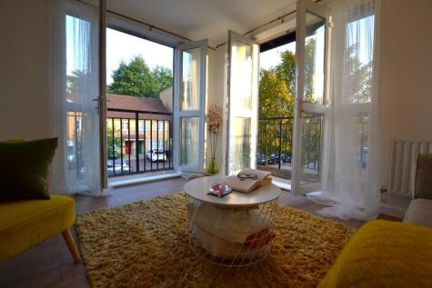 Gareth Drive, London, N9