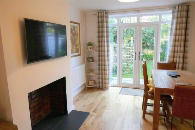 Dining Area: