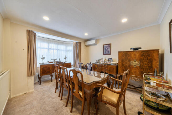 1423995-3-69b14ef...