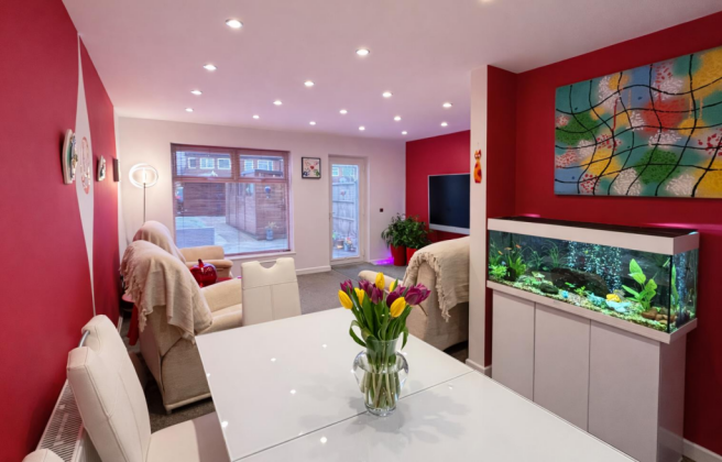 Lounge/Dining Room