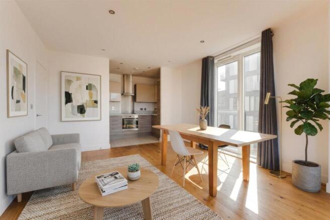 Living Room2.jpg