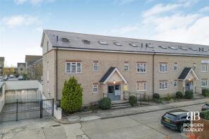 19, Wanti Terrace, Yellowpine Way, Chigwell IG7 4BA