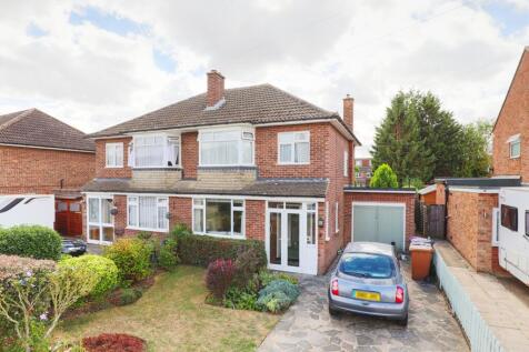 Cozens Road, Ware, SG12