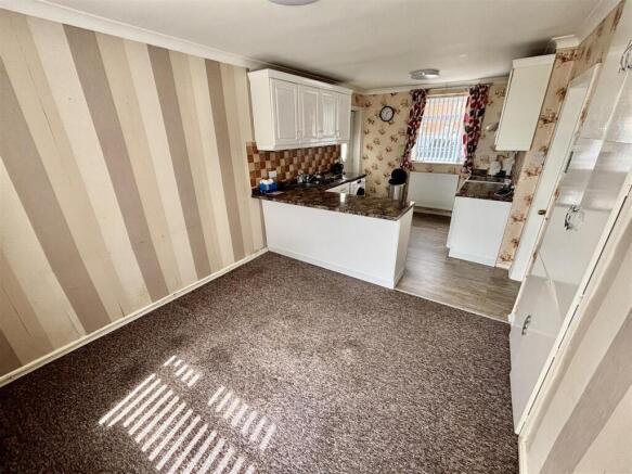 Open Plan Kitchen and Dining Room