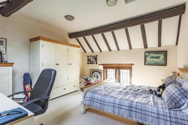 Double Bedroom 5