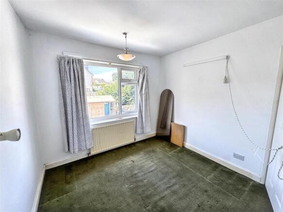3 bed Semi-Detached for sale Image 10