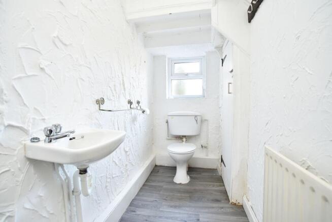 3 bed Semi-Detached for sale Image 10