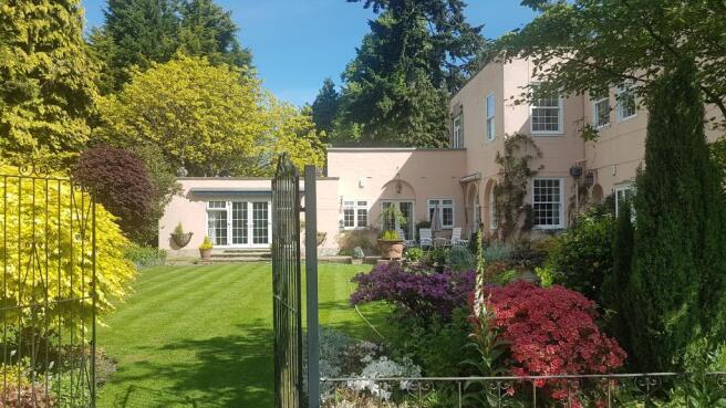 Private Garden