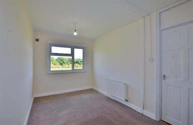 Bedroom 1.JPG