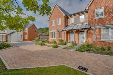 Acorn Grove, Sarisbury Green, Southampton, Hampshire