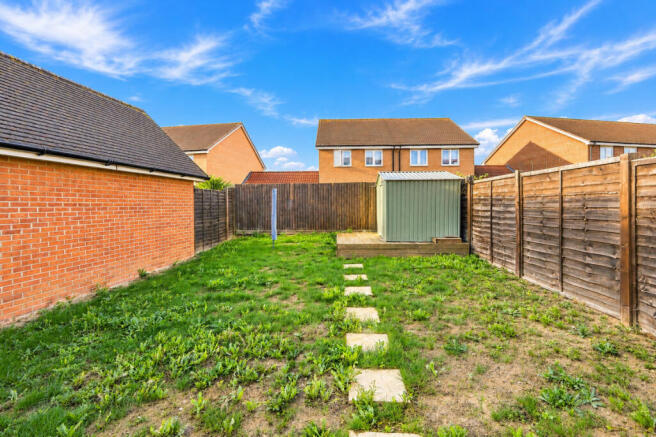 Athelstan Crescent, Rochford, SS4 photo 4
