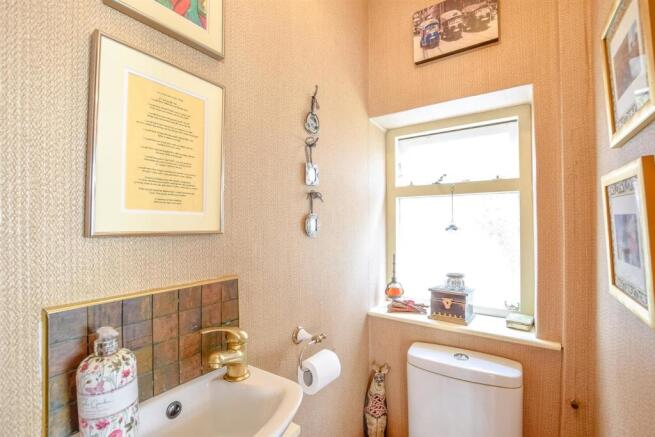 W.C Cloakroom