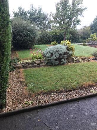 Garden at the front