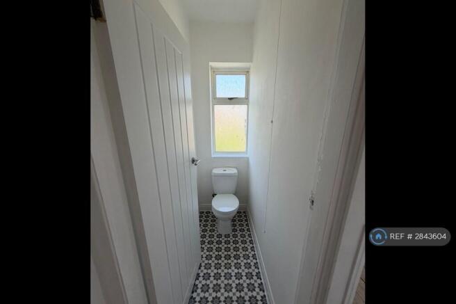 3 bed Semi-Detached to rent Image 6