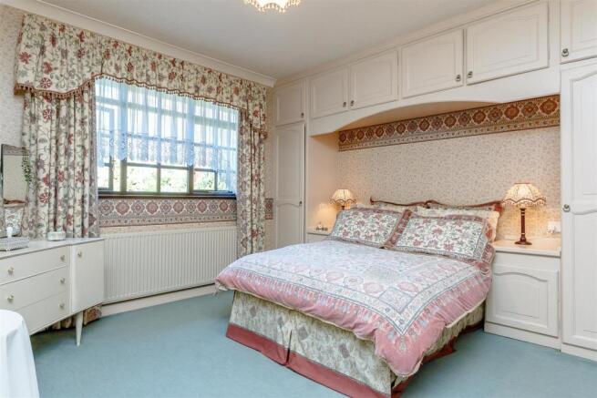 8364211-interior04.jpg