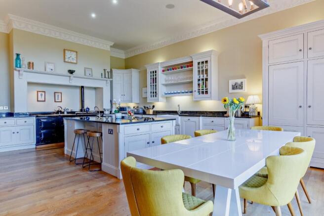 Kitchen/Breakfast