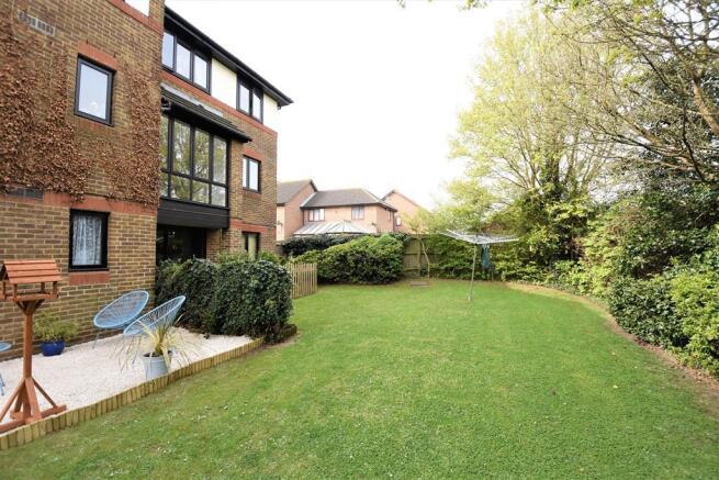COMMUNAL GARDEN VIEW 2