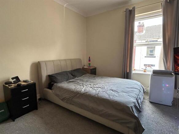 2 bed Terraced for sale Image 6